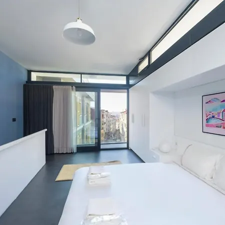 Bright Modern Design New Duplex Loft Patio! #145 Istanbul