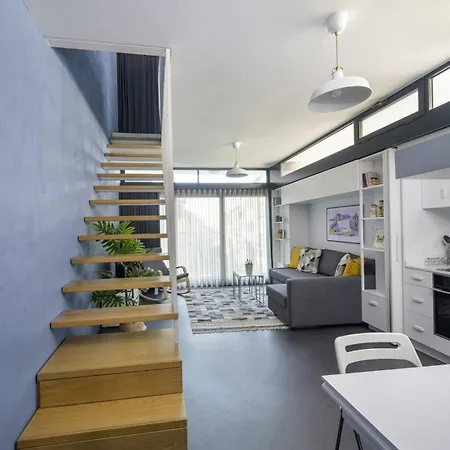 Bright Modern Design New Duplex Loft Patio! #145 Hotel *