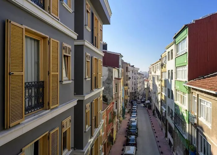 Ξενοδοχείο Bright Modern Design New Duplex Loft Patio! #145 Κωνσταντινούπολη